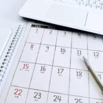 スケジュール調整をする様子